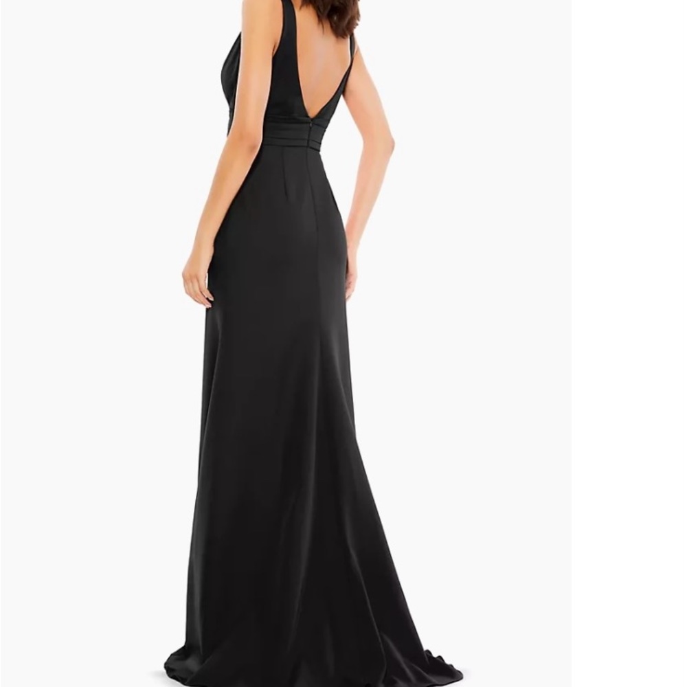 Mac Duggal Black Bow V Neck Gown Sz 12 NWT - Picture 2 of 9